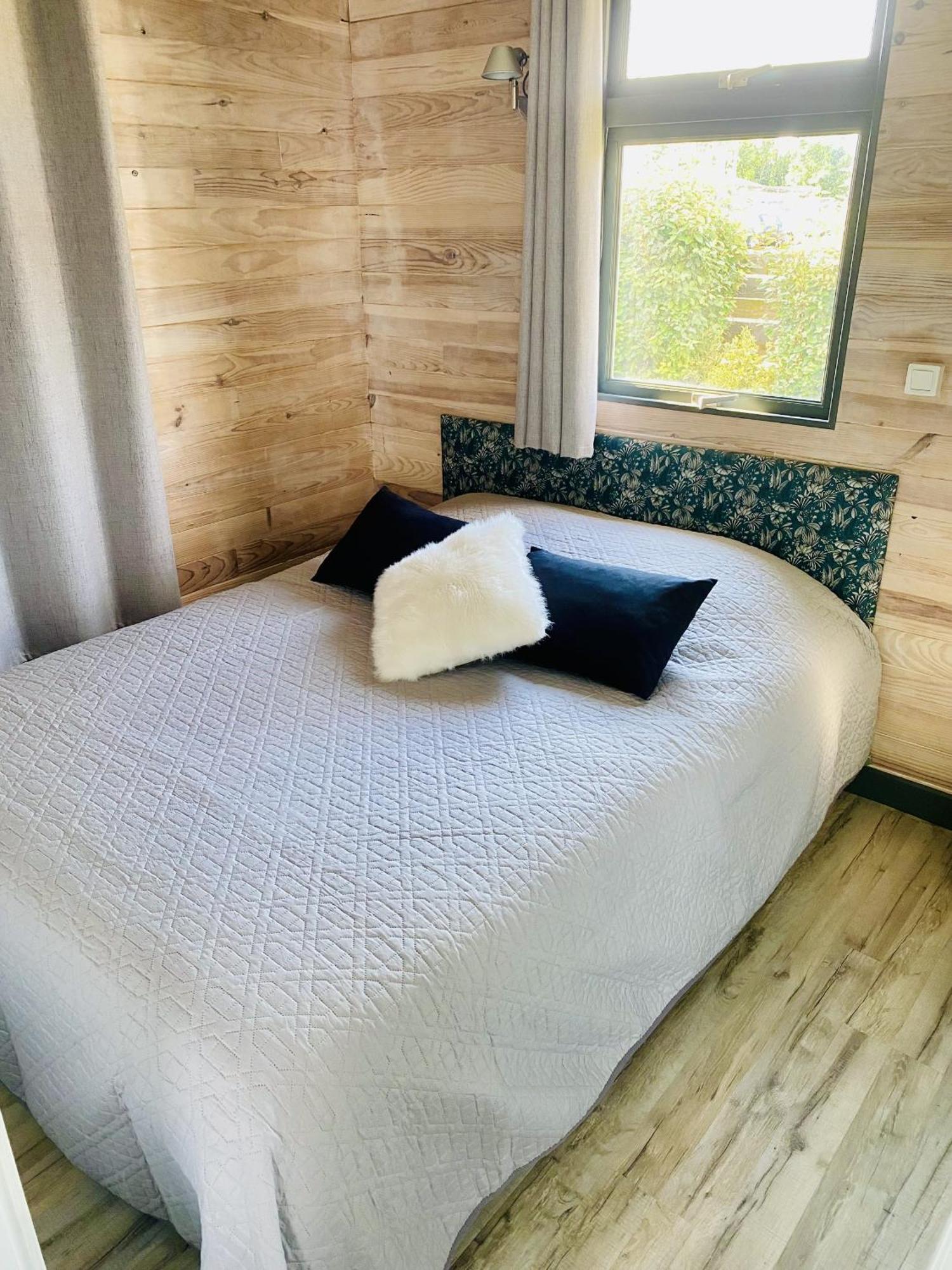 Chalet Atypique Au Calme Avec Emplacement Ideal Soubise Exteriör bild
